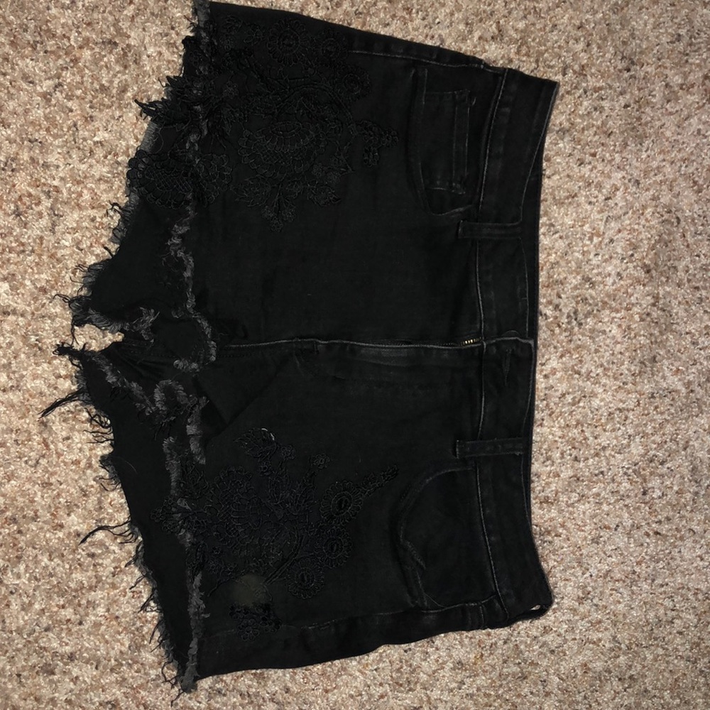 American Eagle size 14 black shorts